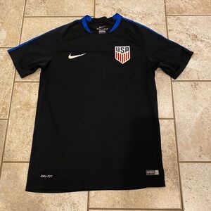 Nike US Soccer Jersey Black, Men’s Medium, Great Condition